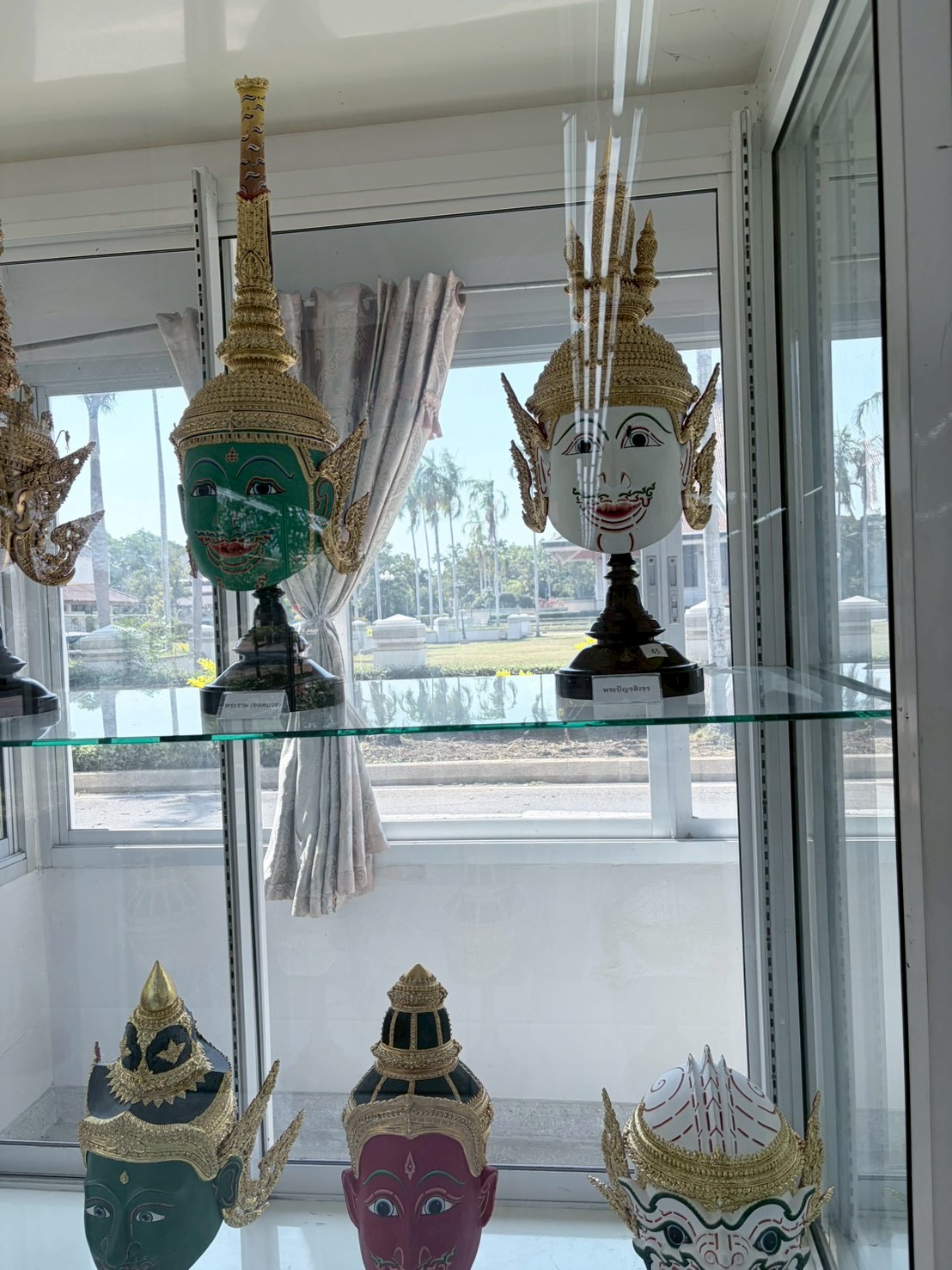 แผนกช่างประดิษฐ์หัวโขน 1